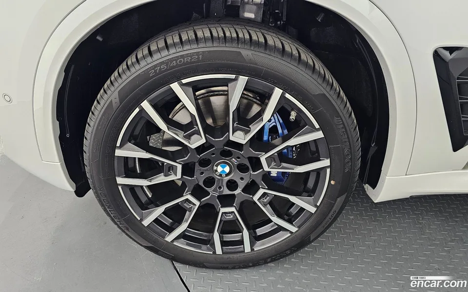 BMW X5 xDrive 30d M 2026 — миниатюра 2