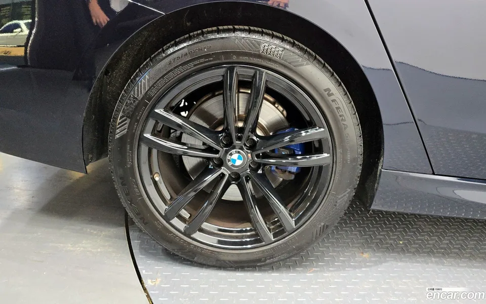BMW 6 Series GT 620d M 2022 — миниатюра 2