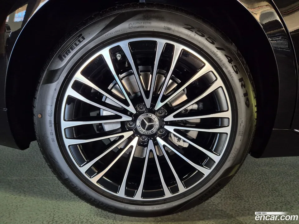 Mercedes-Benz S-Class S350 d 4MATIC 2025 — миниатюра 3