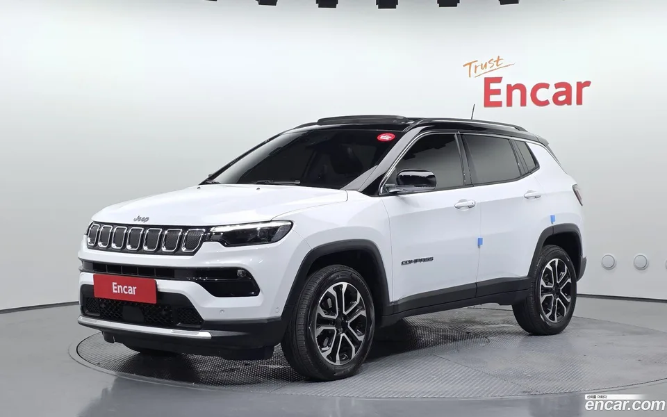 Jeep Compass 2.4 AWD 2022 — фото 1, купить с доставкой в Москву