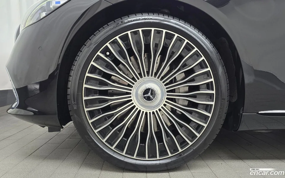 Mercedes-Benz S-Class S680 4MATIC 2023 — миниатюра 5