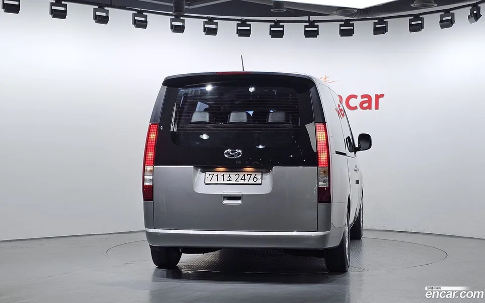 Hyundai Staria 11 2023 — миниатюра 4