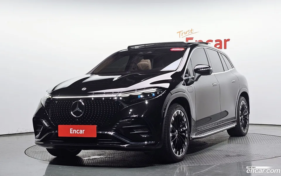 Mercedes-Benz EQS SUV EQS580 4MATIC 2023 — фото 1, купить с доставкой в Москву