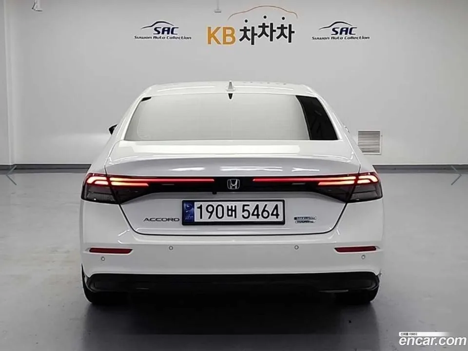 Honda Accord 2.0 2023 — миниатюра 3