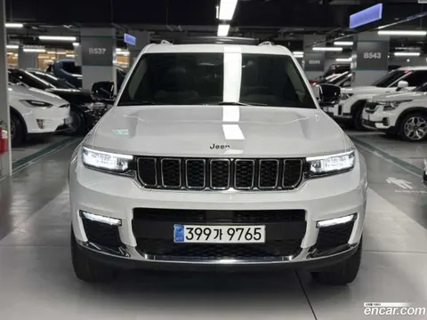 Jeep Grand Cherokee 2023 купить в Москве