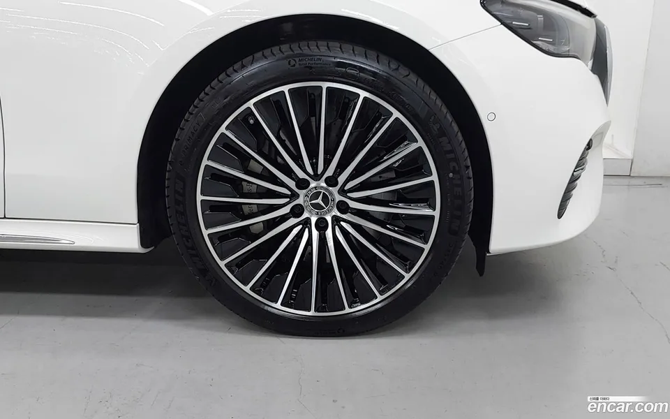 Mercedes-Benz E-Class E450 4MATIC 2024 — миниатюра 2