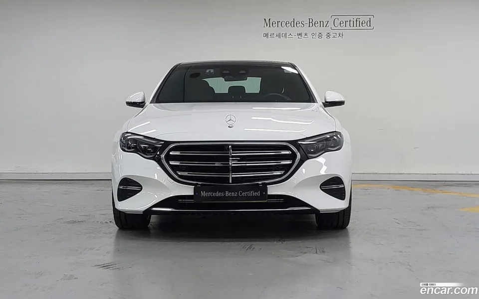 Mercedes-Benz E-Class E450 4MATIC 2024 — миниатюра 3