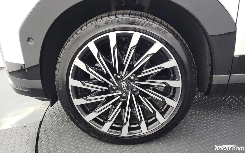 Hyundai SantaFe 2.5T 2WD 2024 — миниатюра 5