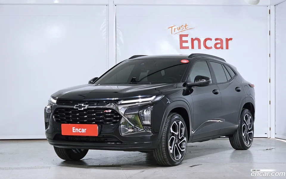 Chevrolet Trax Crossover 1.2 RS 2024 — фото 1, купить с доставкой в Москву