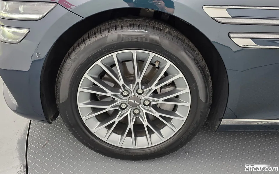 Genesis G80 2.5 2WD 2023 — миниатюра 2