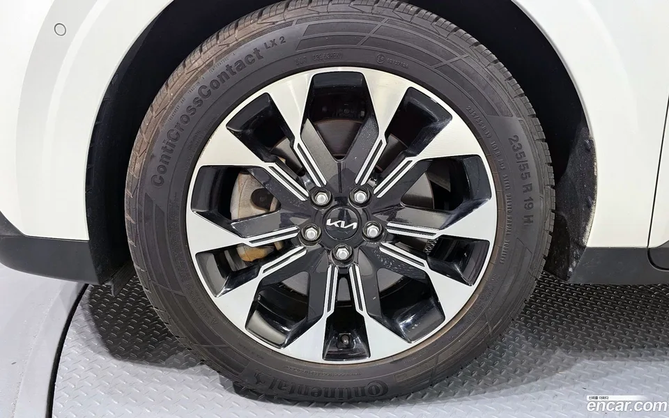 Kia Carnival 9 2023 — миниатюра 2