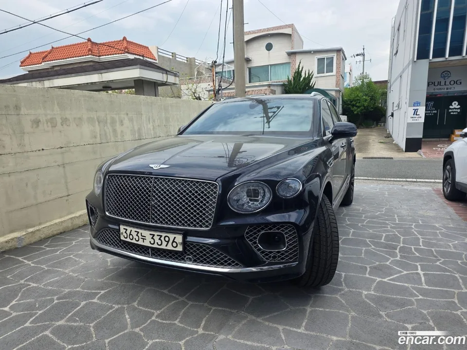 Bentley Bentayga 4.0 V8 2022 — миниатюра 3