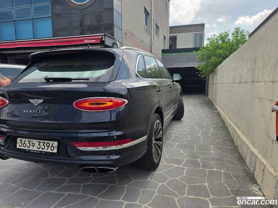 Bentley Bentayga 4.0 V8 2022 — миниатюра 5