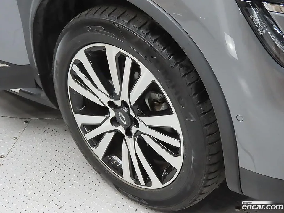 Renault Samsung QM6 2.0 LPe 2WD 2022 — миниатюра 2