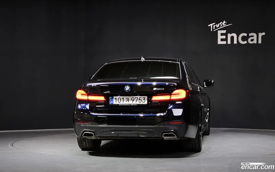 BMW 5 Series 530i M 2023 — миниатюра 4
