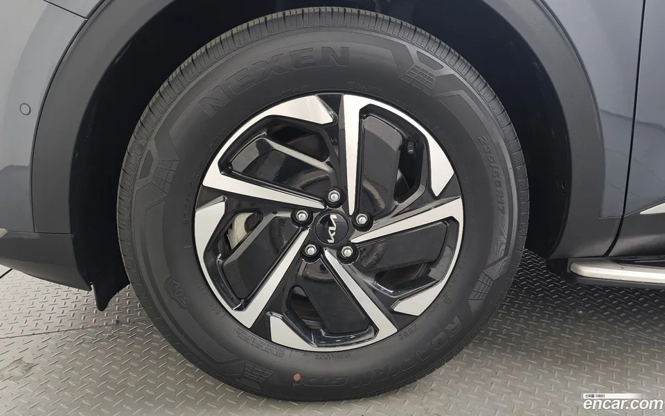 Kia Sportage Hybrid 2WD 2022 — миниатюра 5