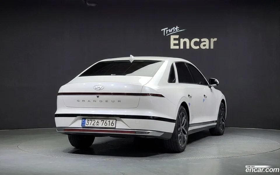 Hyundai Grandeur Hybrid 2024 — миниатюра 4