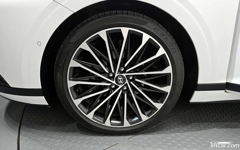 Hyundai Grandeur Hybrid 2023 — миниатюра 5