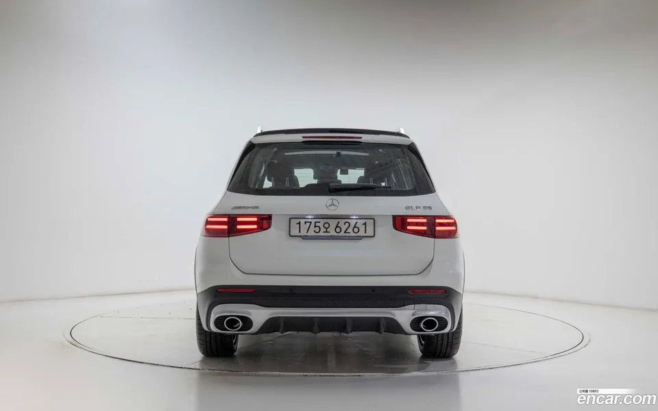 Mercedes-Benz GLB-Class AMG GLB35 4MATIC 2025 — миниатюра 4