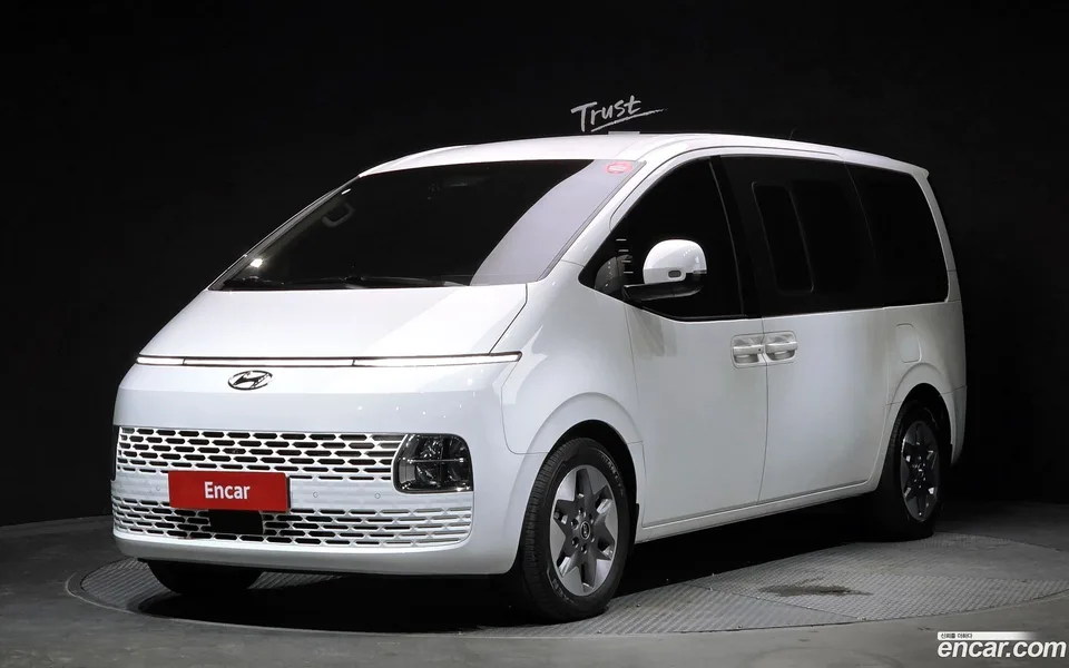 Hyundai Staria 2023
