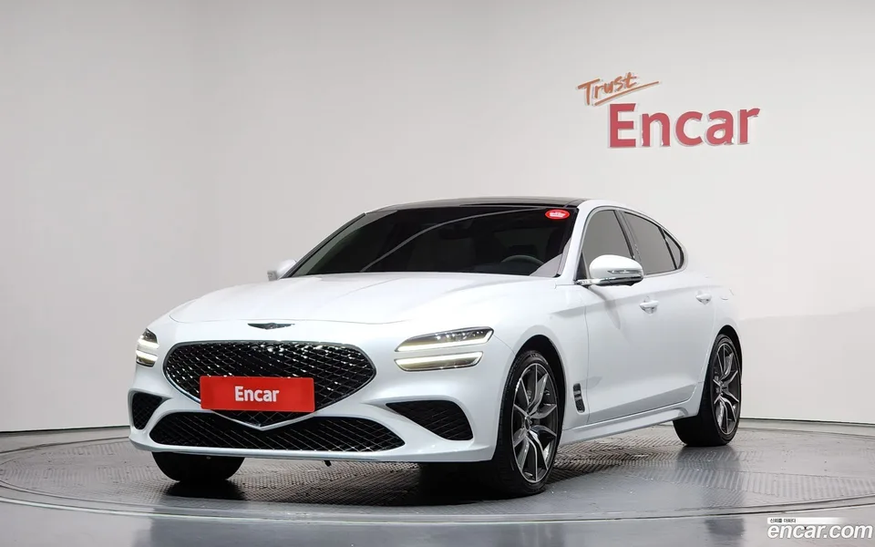 Genesis G70 2.5T 4WD 2023 — фото 1, купить с доставкой в Москву