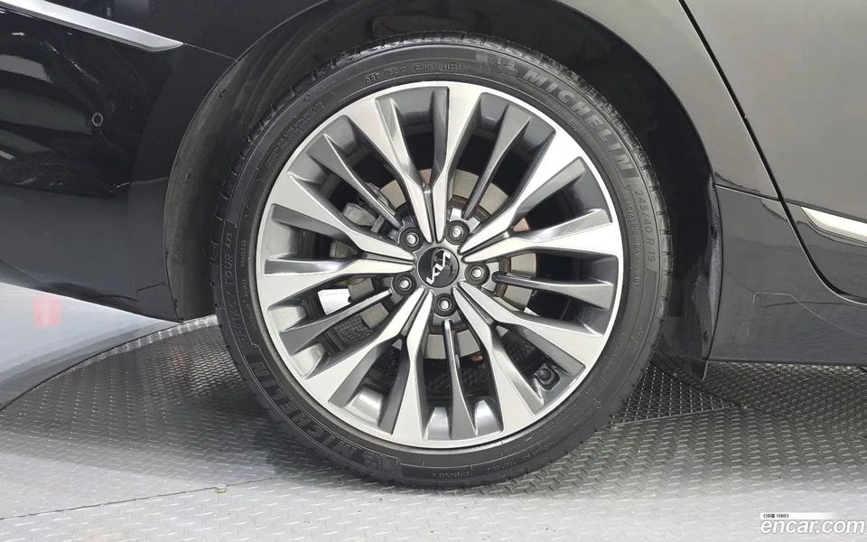 Kia K8 2.5 2WD 2023 — thumbnail 5