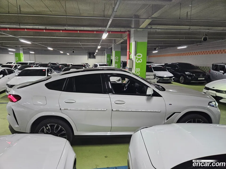 BMW X6 xDrive40i M 2024 — миниатюра 3