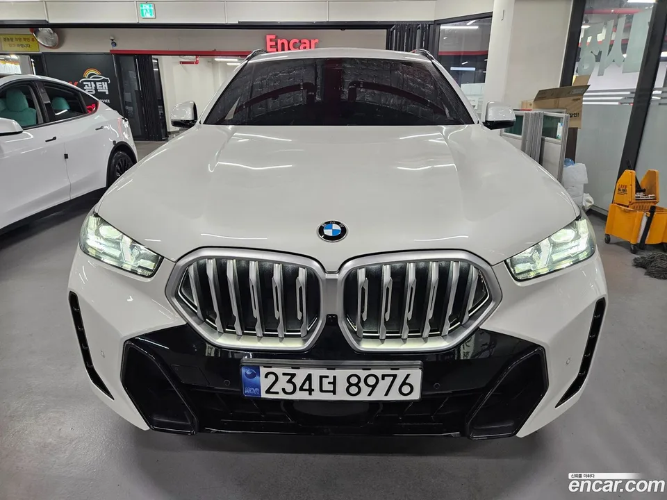 BMW X6 xDrive40i M 2024 — фото 1, купить с доставкой в Москву