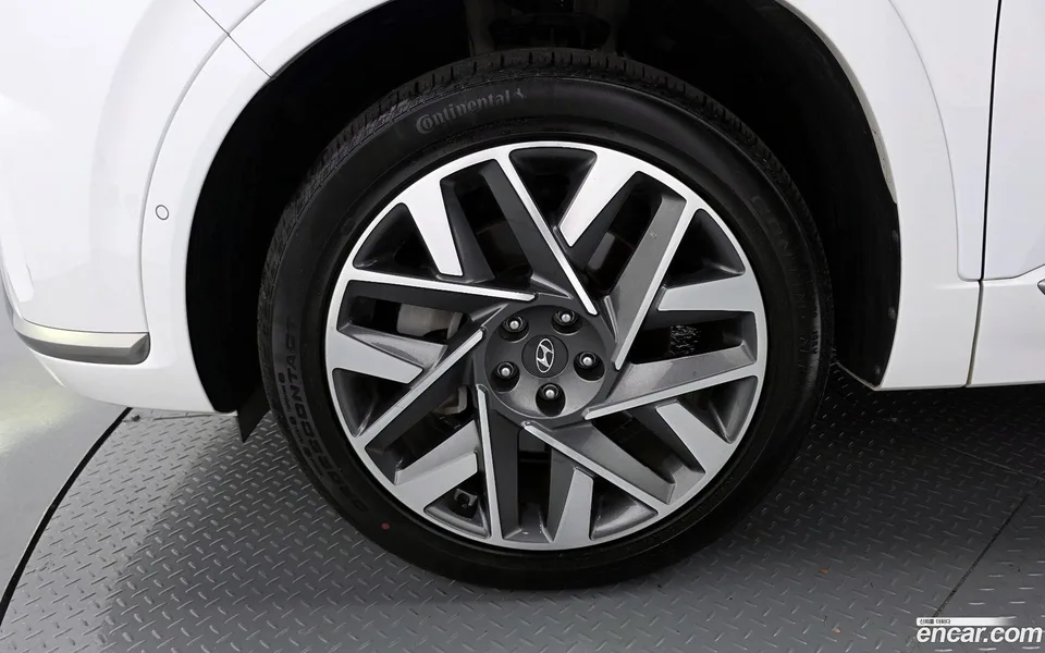 Hyundai SantaFe 2.5T 4WD 2023 — миниатюра 2