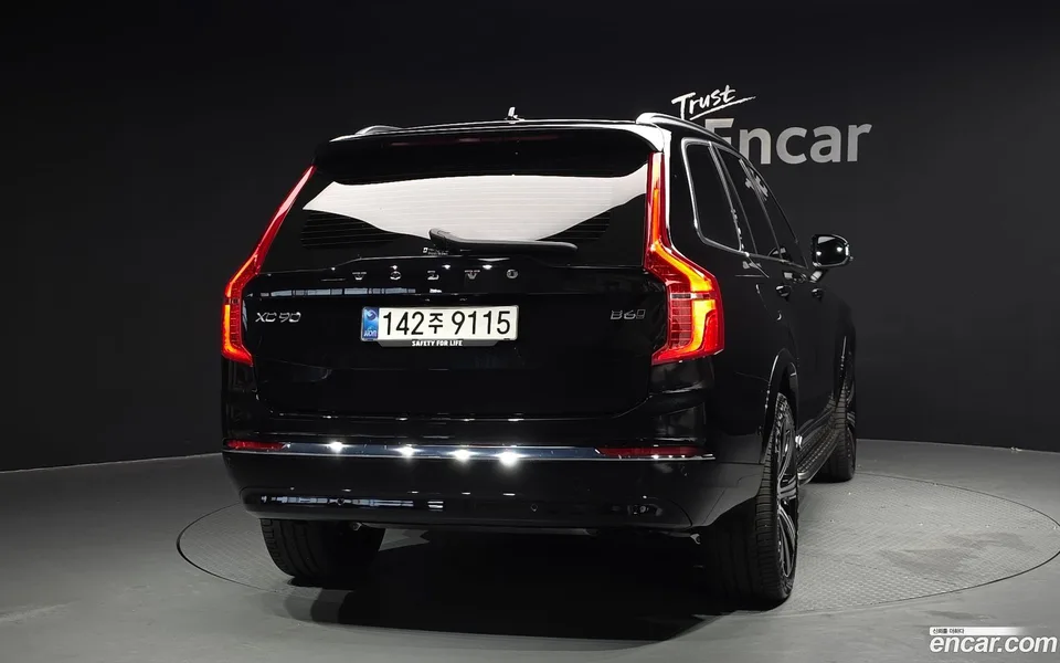 Volvo XC90 B6 2025 — миниатюра 4