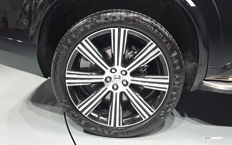 Volvo XC90 B6 2025 — миниатюра 5
