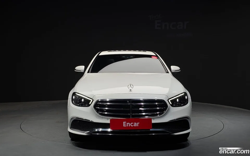 Mercedes-Benz E-Class E250 2022 — thumbnail 3