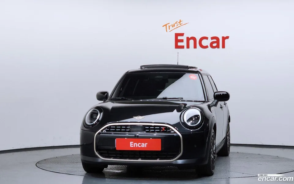 MINI Cooper S 5 2025 — thumbnail 3