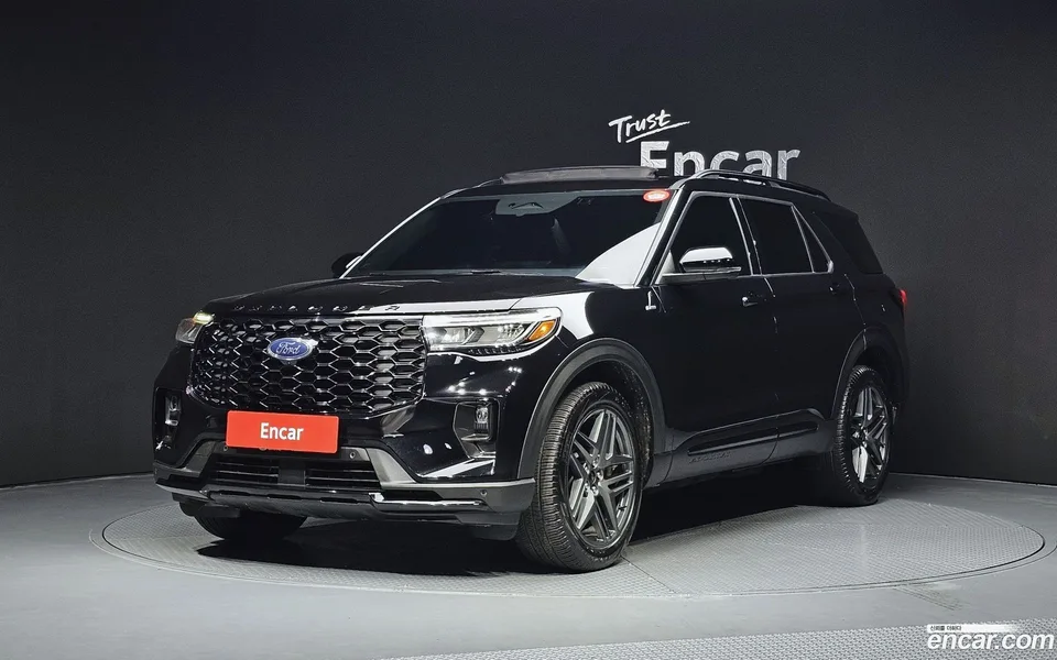 Ford Explorer 2.3 ST- 4WD 2024 — фото 1, купить с доставкой в Москву