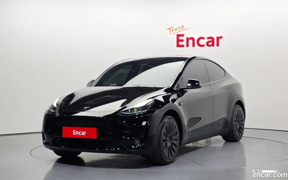 Tesla Model Y RWD 2023 — фото 1, купить с доставкой в Москву