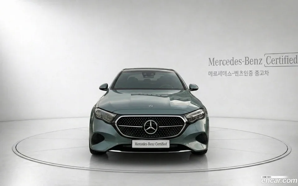 Mercedes-Benz E-Class E200 2025 — миниатюра 3