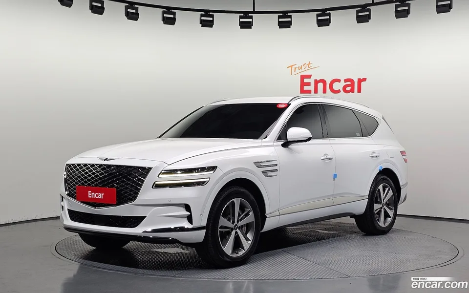 Genesis GV80 2.5T AWD 2023 — фото 1, купить с доставкой в Москву