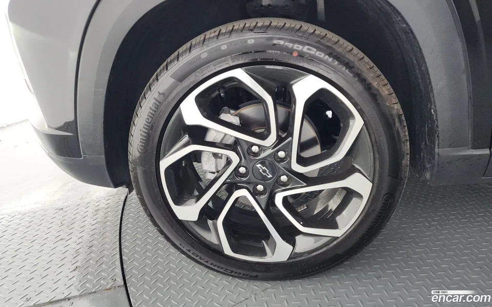 Chevrolet Trax Crossover 1.2 RS 2025 — миниатюра 5