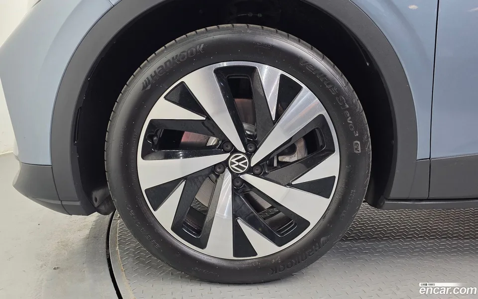 Volkswagen ID.4 2023 — миниатюра 2