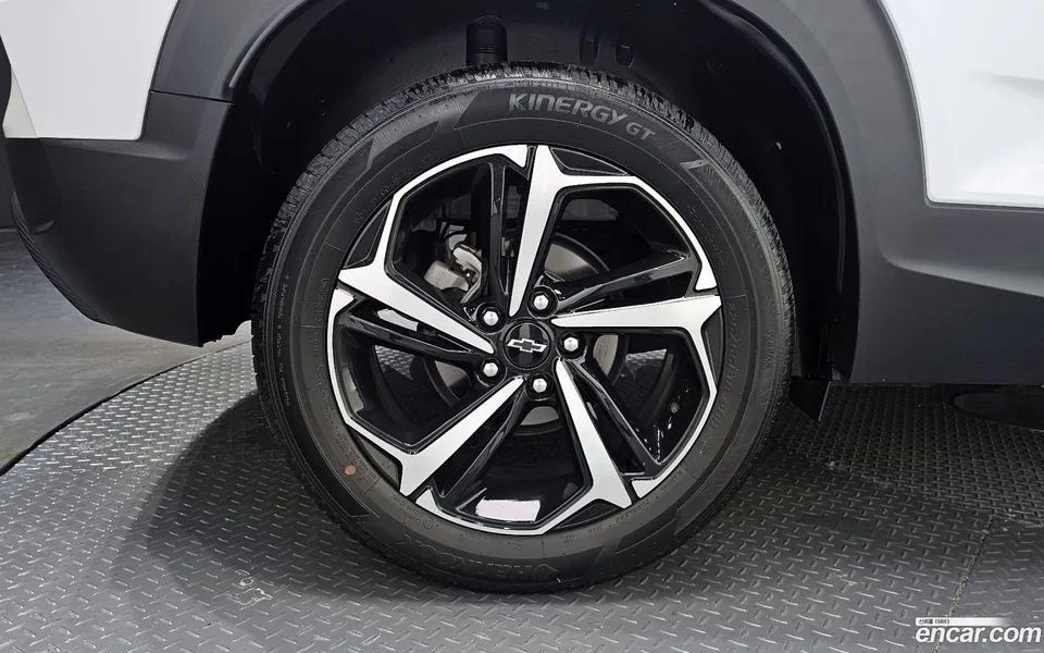 Chevrolet Trailblazer 1.3 2WD 2023 — миниатюра 2