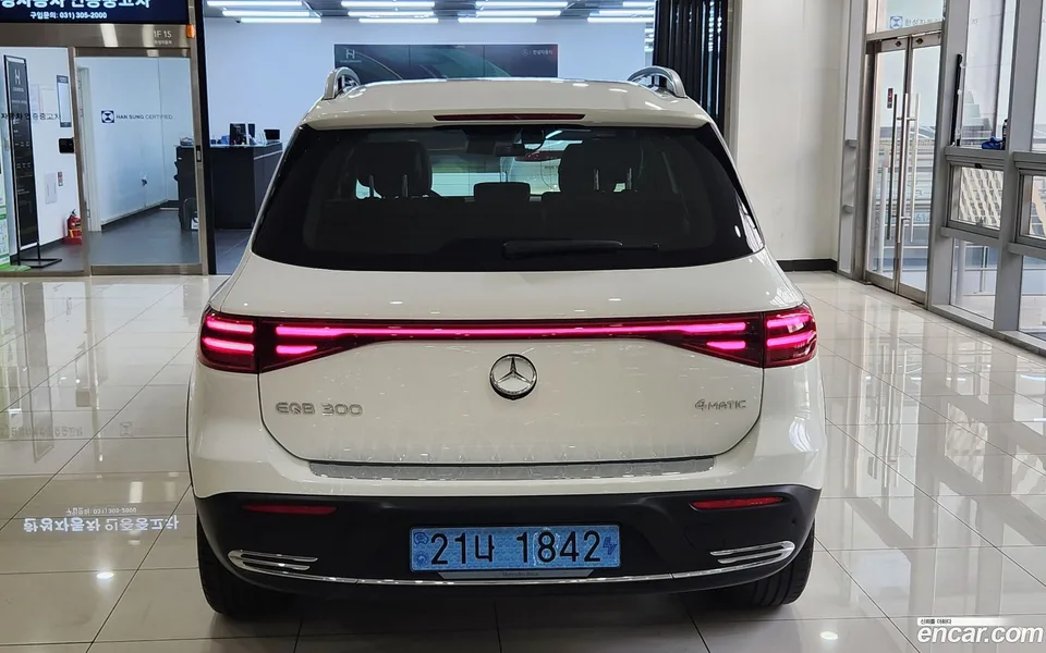 Mercedes-Benz EQB EQB300 4MATIC 2025 — миниатюра 3