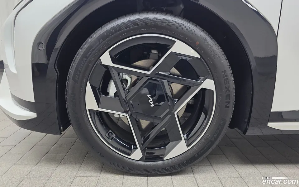 Kia EV4 2WD 2025 — миниатюра 5