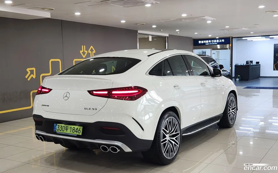 Mercedes-Benz GLE-Class AMG GLE53 4MATIC+ 2025 — миниатюра 4