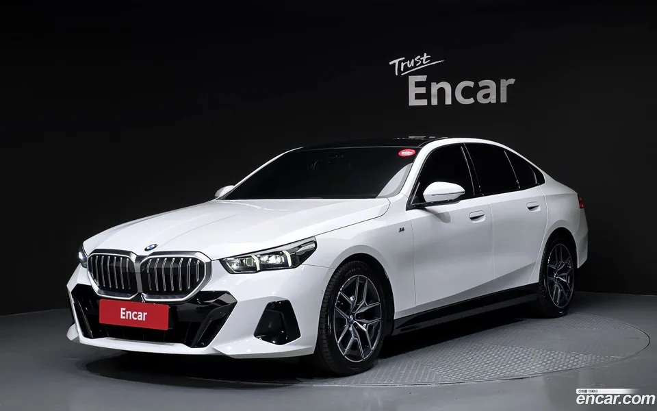 BMW 5 Series 2023