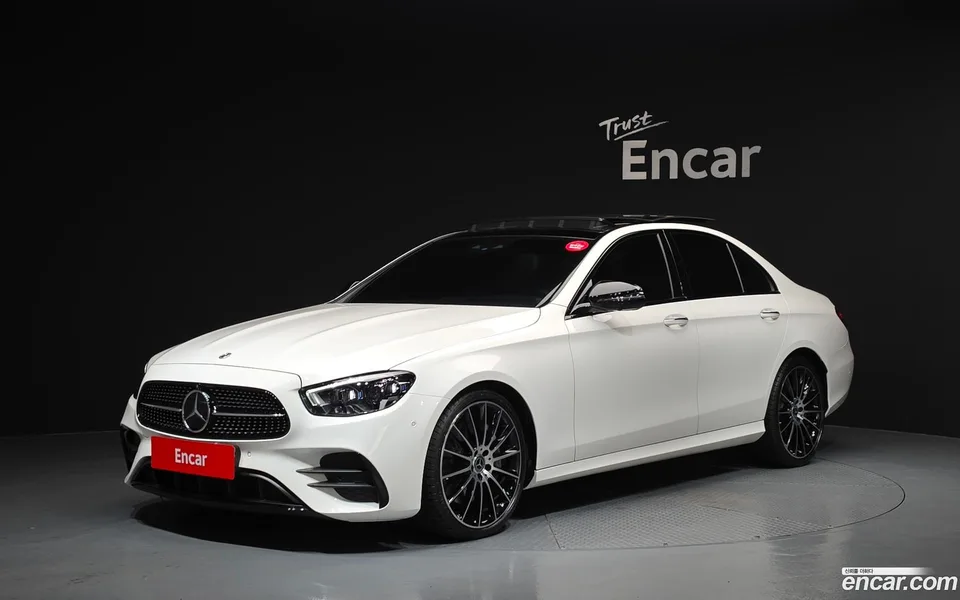 Mercedes-Benz E-Class E350 4MATIC AMG Line 2023 — фото 1, купить с доставкой в Москву