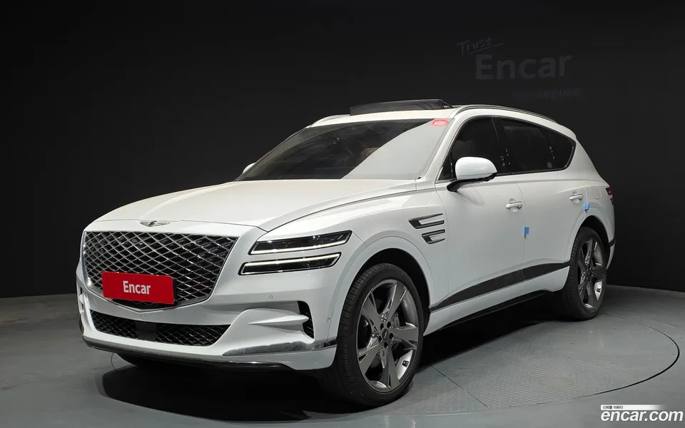 Genesis GV80 2.5T AWD 2023 — фото 1, купить с доставкой в Москву