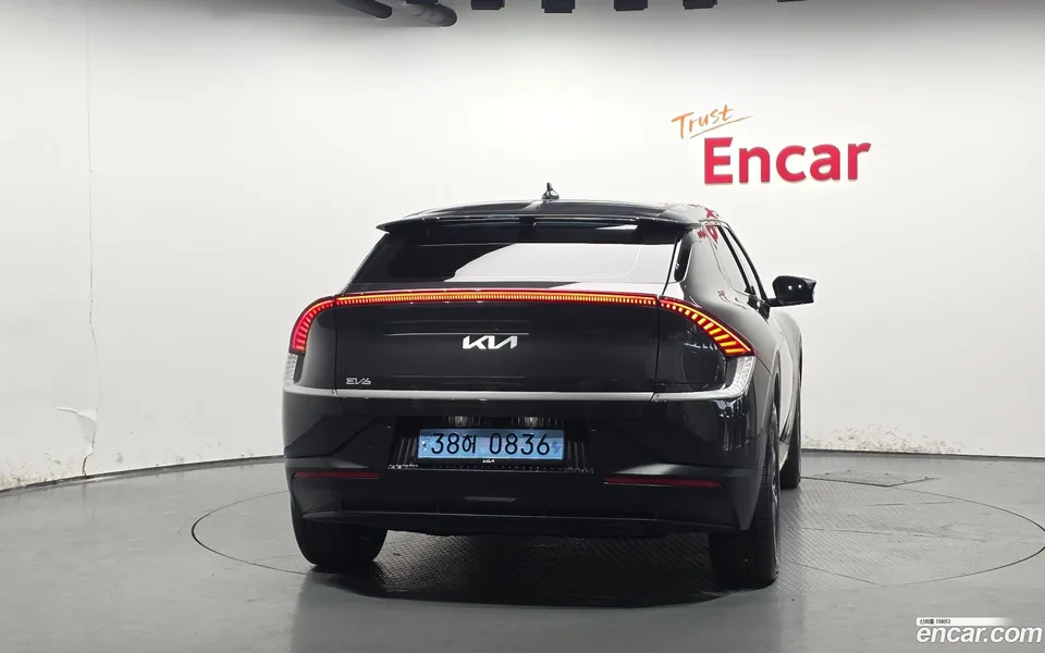 Kia EV6 2023 — миниатюра 4