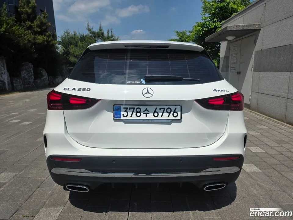 Mercedes-Benz GLA-Class GLA250 4MATIC 2025 — миниатюра 4