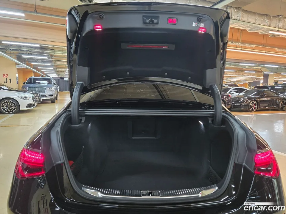 Mercedes-Benz S-Class S450 4MATIC 2025 — thumbnail 4