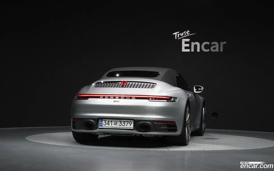 Porsche 911 (992) 2024 — миниатюра 4